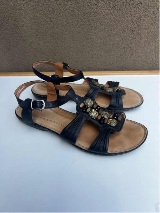 Clarks Shoes - Clarks Artisan Black Leather Beaded Flat Sandals Size 10 Ankle Strap Comfort